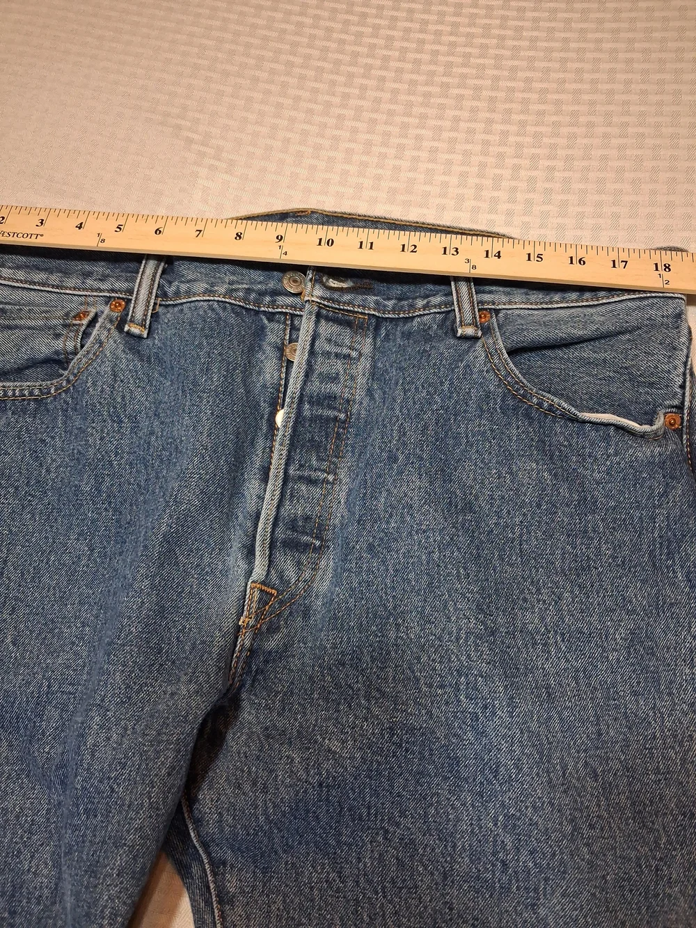 Levi's Men's Medium Blue Bootcut Jeans